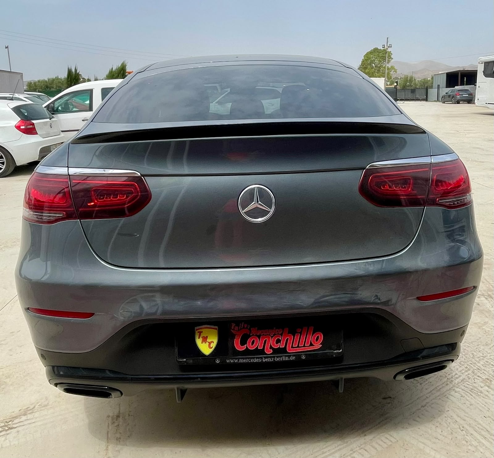 Mercedes GLC 400d 4MATIC Coupé AMG Line - 330CV - 2022 - Techo Negro / Cinturones Rojos / 360º - Imagen 3