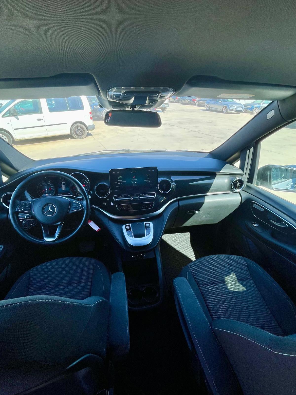 Mercedes-Benz Clase V 300 d AMG Line 239CV 9G-TRONIC | 2021 | 7 Plazas - Imagen 5