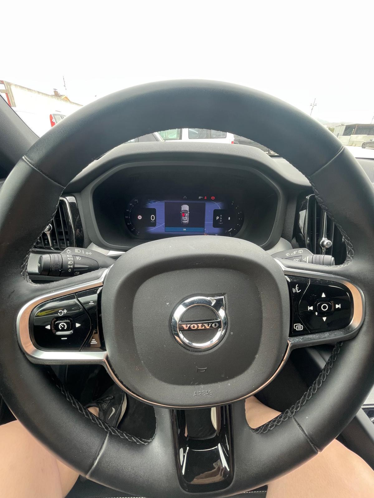 VOLVO XC60 B4 DIESEL HYBRID AWD 197CV - AÑO 2023 - ETIQUETA ECO - Imagen 12
