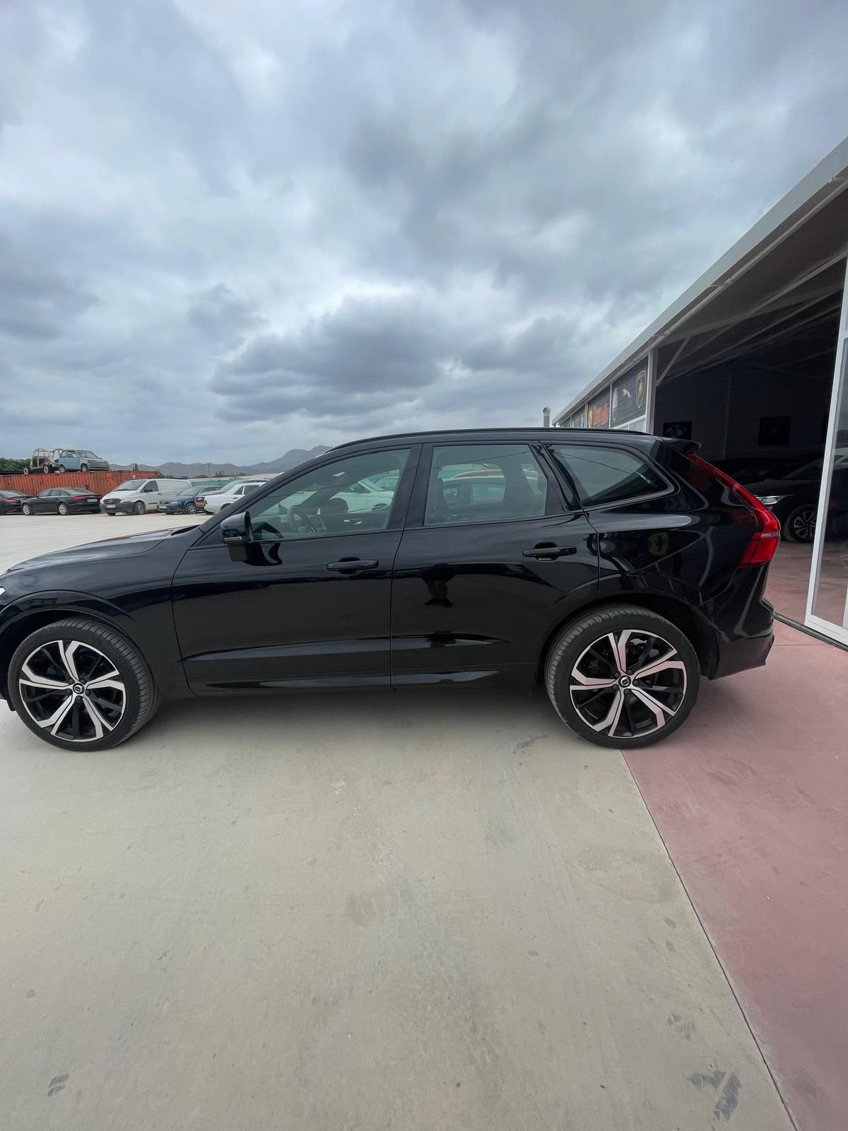 VOLVO XC60 B4 DIESEL HYBRID AWD 197CV - AÑO 2023 - ETIQUETA ECO - Imagen 4